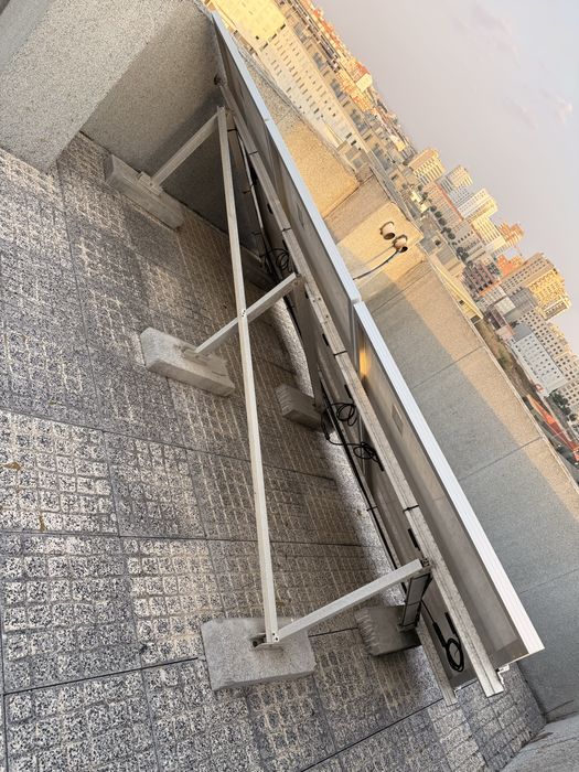 3 x Paineis solares 375W + inversor SAJ