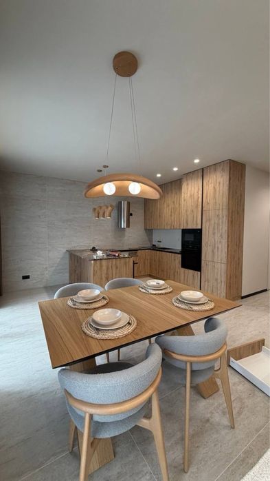 Будинок з новим ремонтом, Чайки, закрите КМ, газ, 4.4 сотки, 4 кімнати