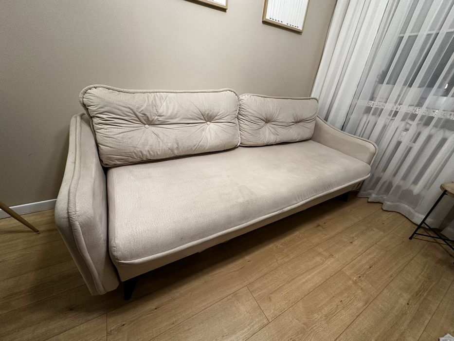 Sofa velvet ecru z funkcja spania hydrofobowa