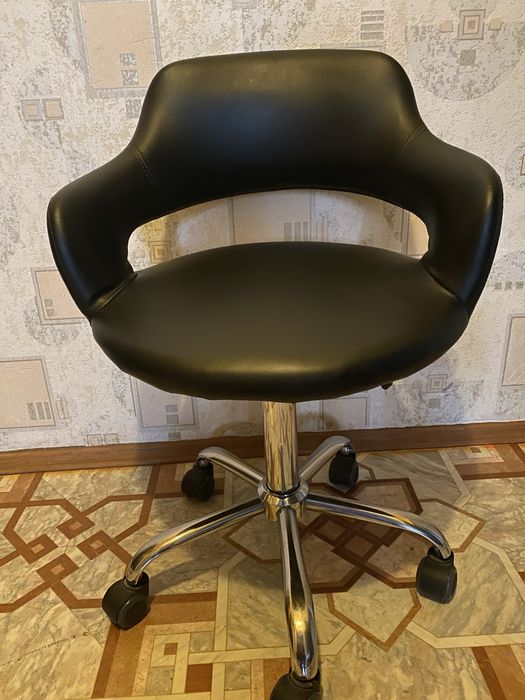 Продам стільці для будь-чого