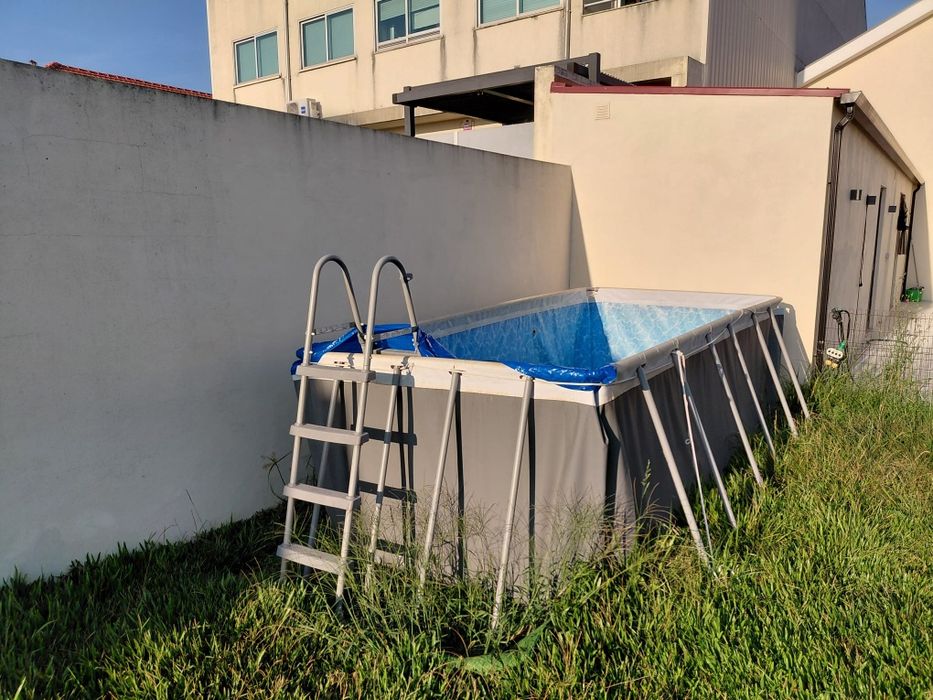 Piscina  (350x150x100)