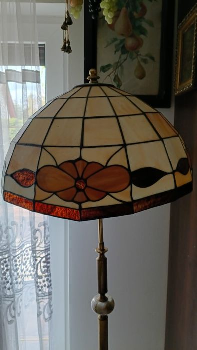 Lampa stojąca witrażowa