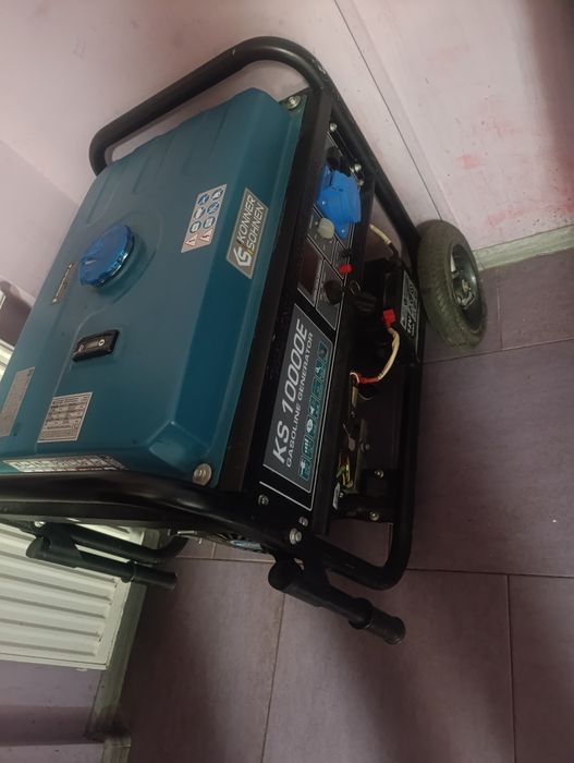 Продоеться генератор