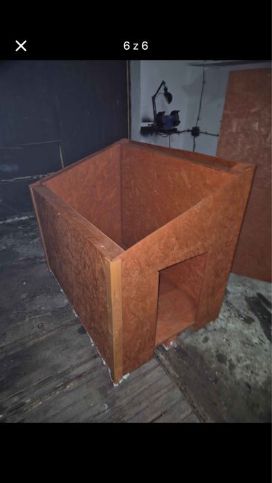 Buda ocieplona dla psa