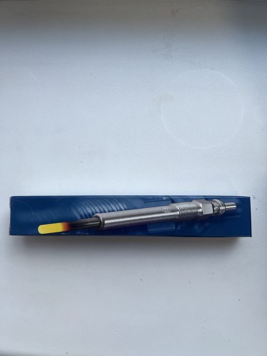 НОВІ Свічки розжарювання BOSCH на VW TIGUAN 4 шт