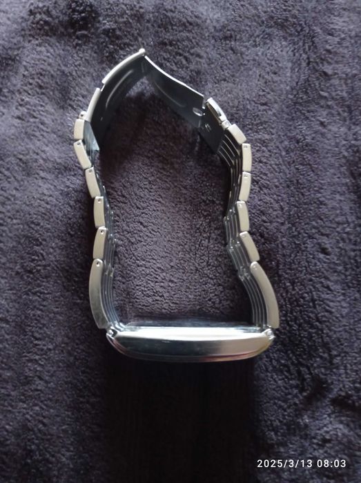 Zegarek binarny nowy