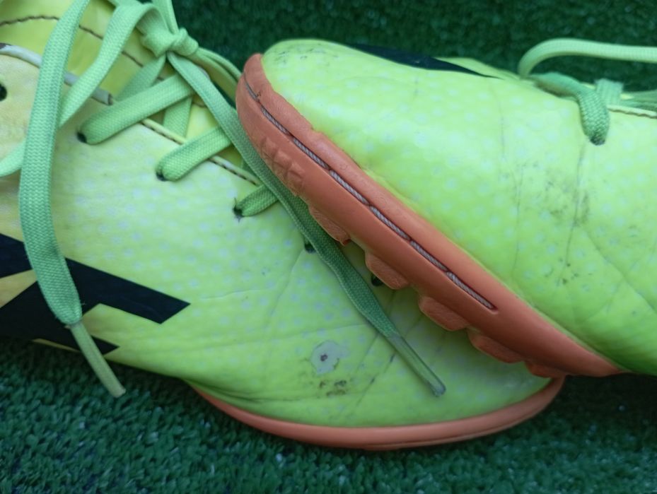 Підліткові кросівки сороконожки Nike Mercurial Victory
