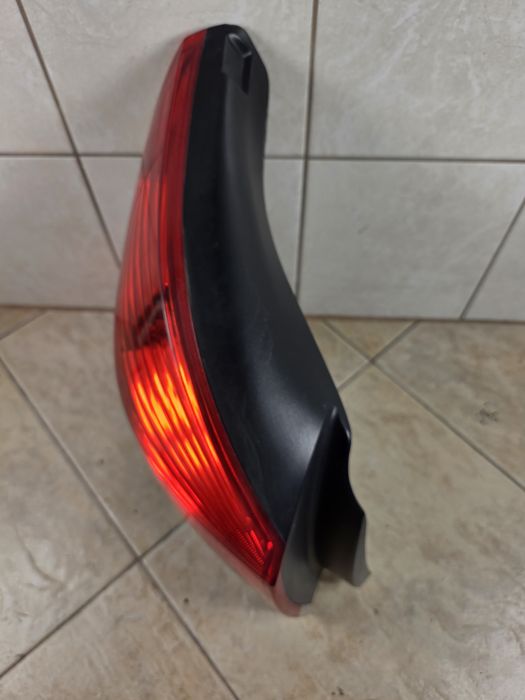 Lampa lewy tył oryginał  Opel signum hatchback HB europejska wysyłka Olx