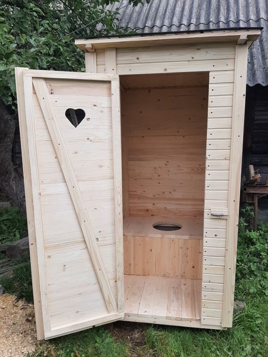 Продам садові туалети