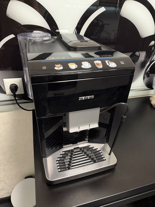 Кавомашина автоматична Siemens EQ.500 classic TP503R09