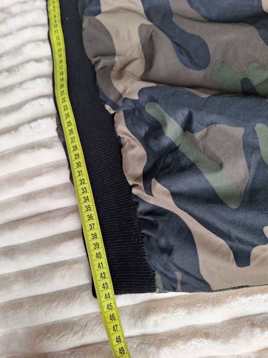 Куртка жіноча Bershka р.S 44-46