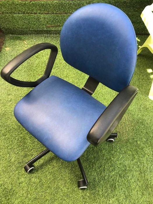 Cadeira Penteadora de cabeleireiro azul