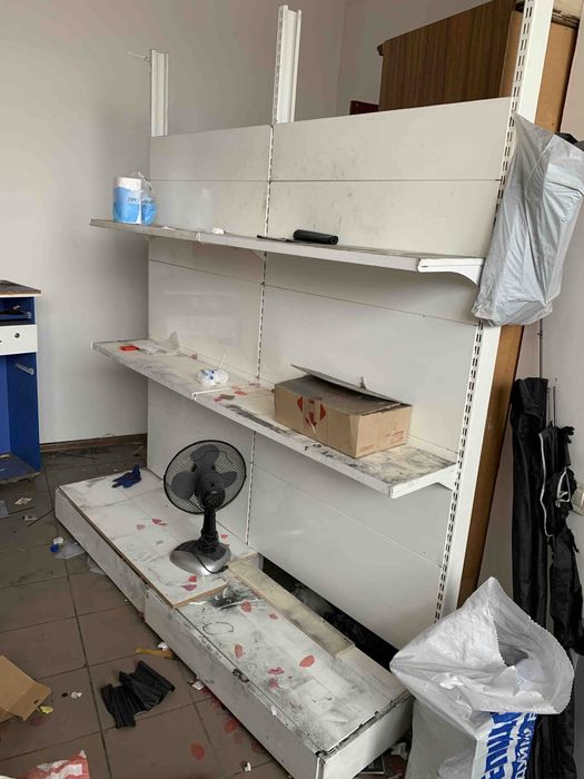 Стелажі металеві, шафи, тумби