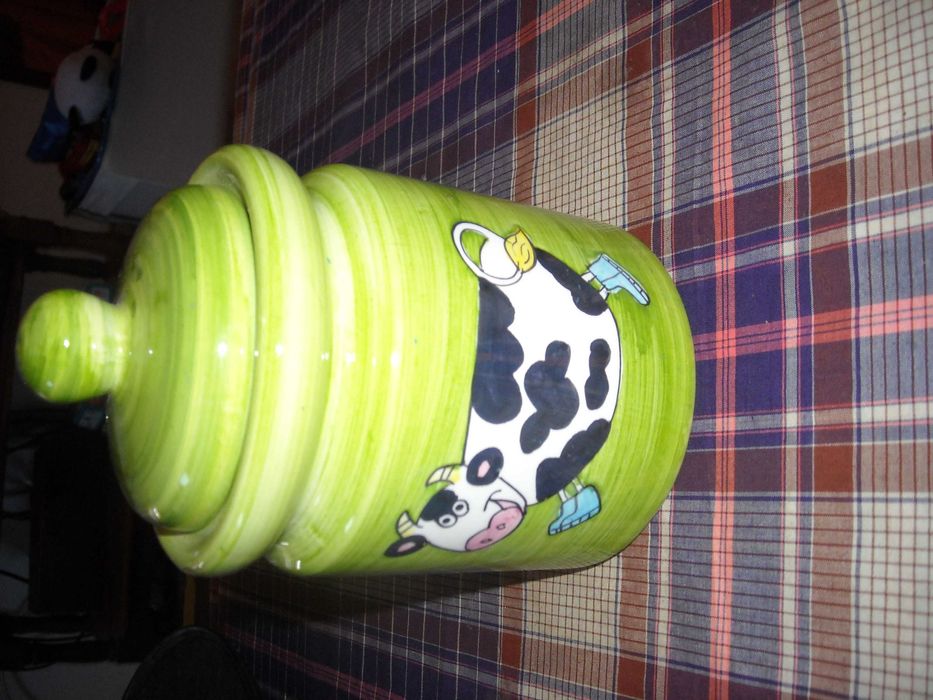 Pote frasco saleiro com vaca