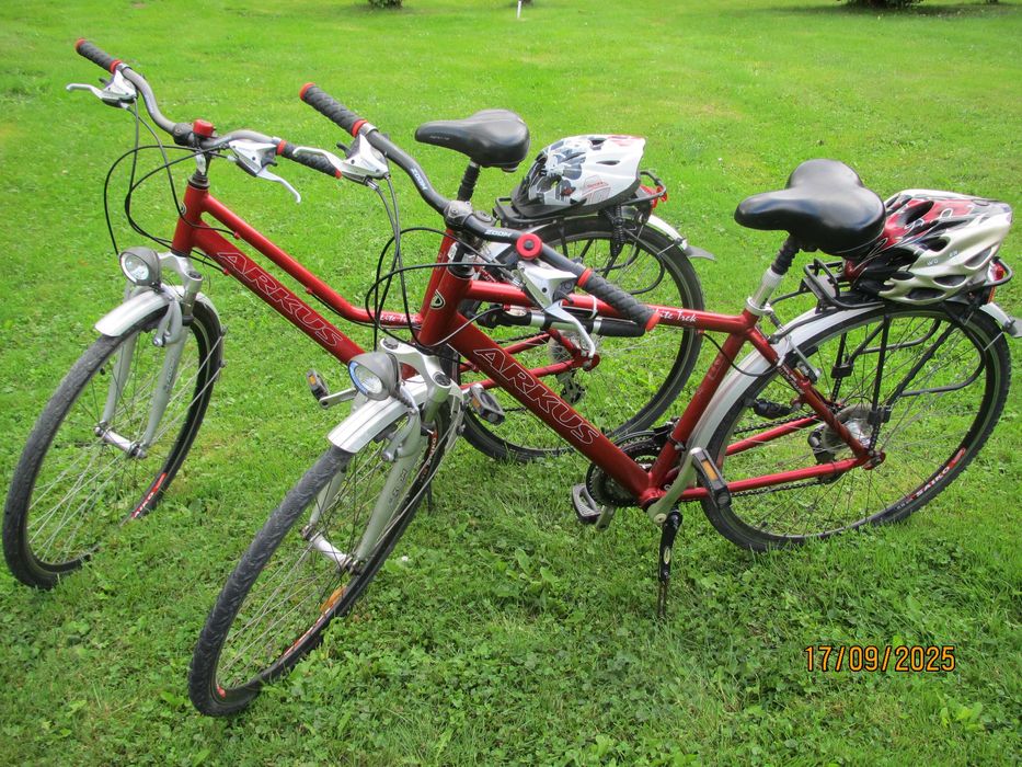 rower rowery turystyczne treckingowe bagażnik samochodowy kaski