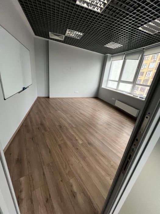 Оренда приміщень Євгена Коновальця 36 д,  БЦ Хвиля 8, 9 поверх