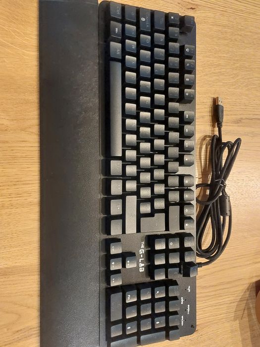 Nowa klawiatura mechaniczna The G-Lab Carbon – AZERTY (Blue Switch)