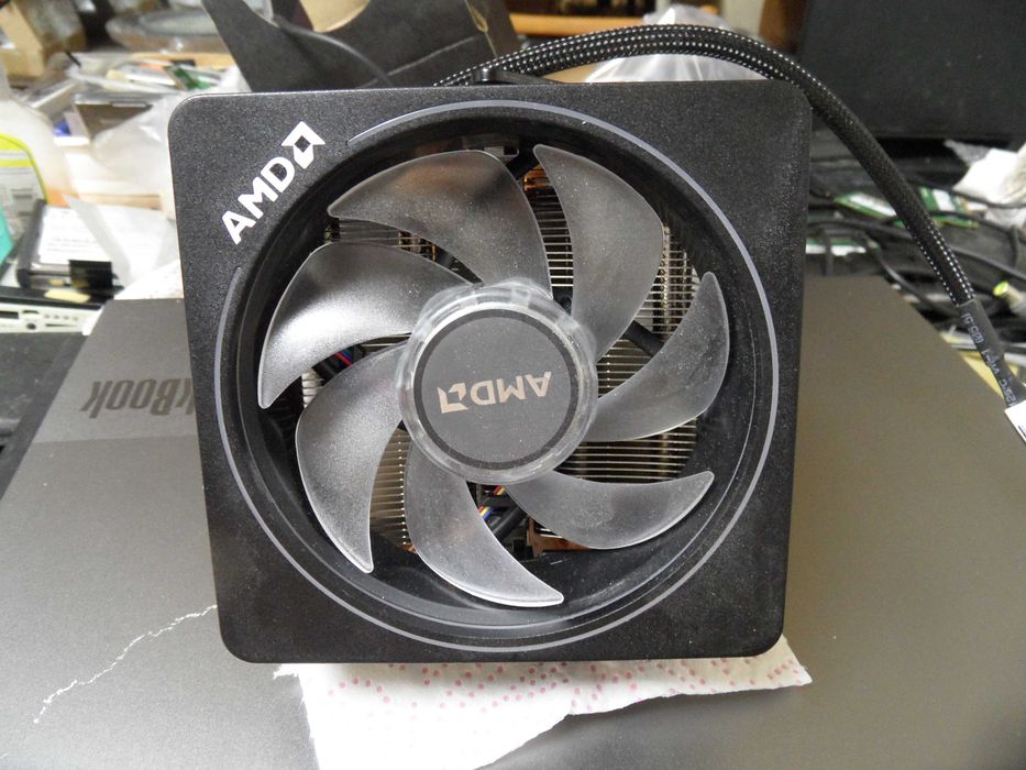кулер от  Ryzen 7 3700X