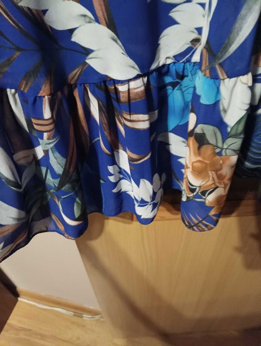 Letnia sukienka z falbanką