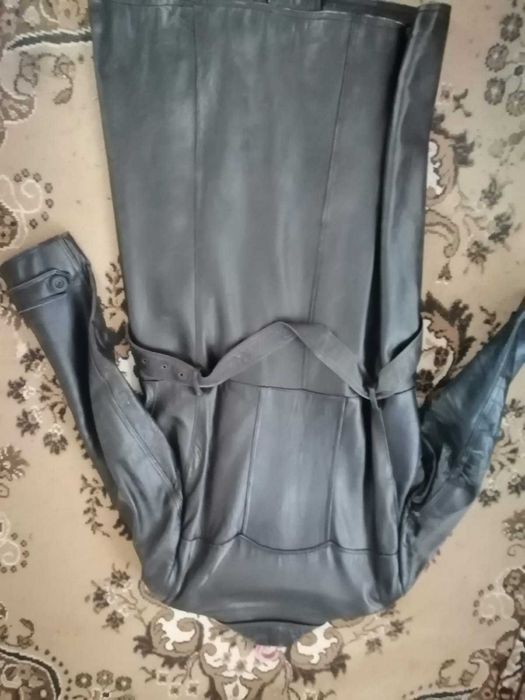 Продам шкіряний плащ