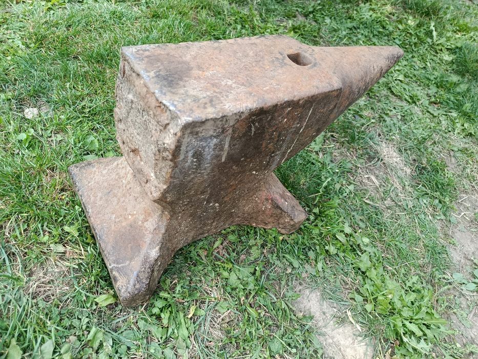 Kowadło kowalskie duże 85kg