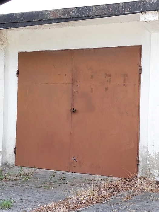 Garaż murowany w Knurowie, ul. Targowa - Widok 2