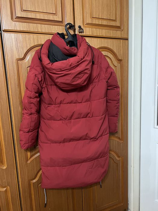 Зимовий спортивний б/у пуховик Avecs