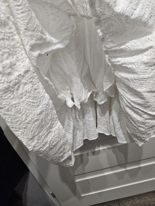 Midi biała sukienka koronkowa Reserved rozmiar 40