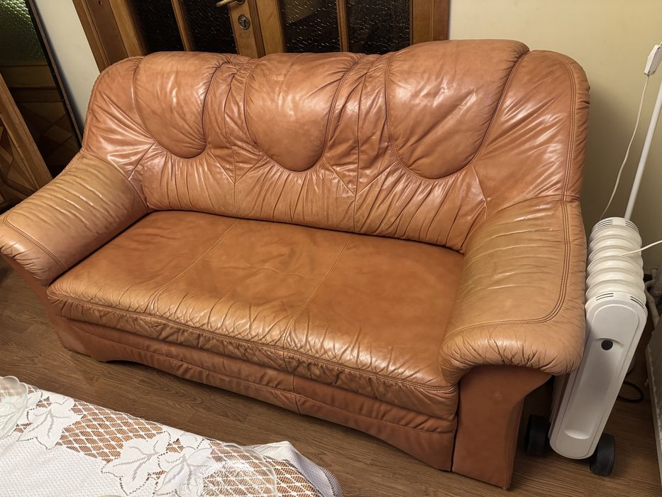 Oddam za darmo skórzaną rozkładaną kanapę