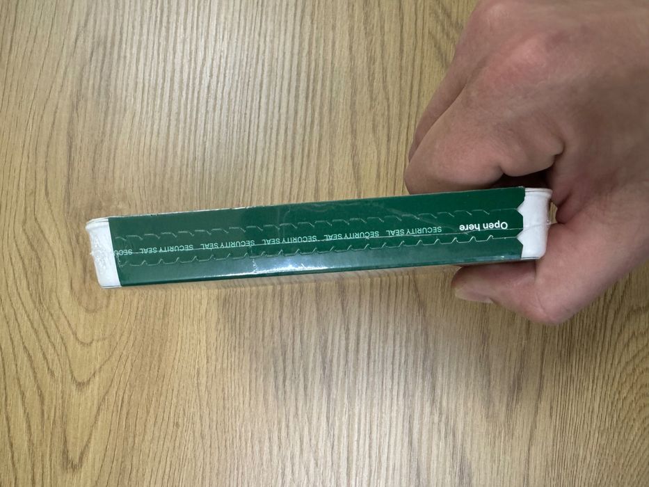 Trezor Safe 3 Cosmic Black апаратний криптогаманець