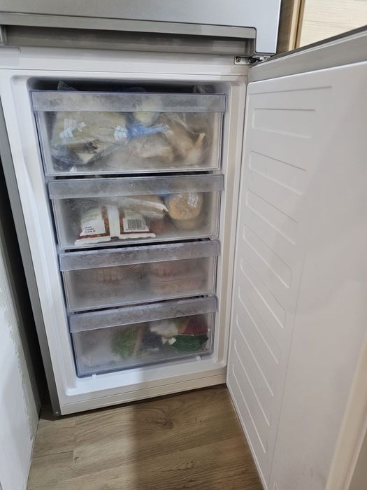 Venda de frigorífico em otimo estado Beko-SELECTIVE( Novo)