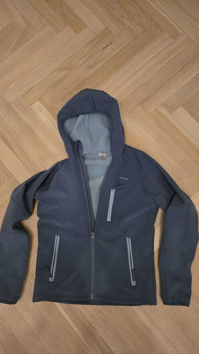 Kurtka softshell turystyczna dla dzieci Quechua MH900 na 10-11 lat