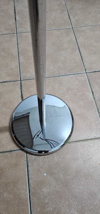 Toalheiro de chão