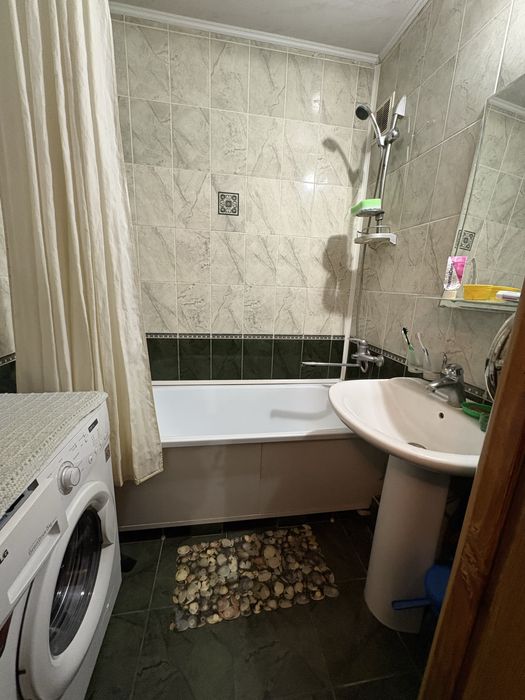 27000 у.о Продаж 3 кім квартири вул Богдана Завади 7/9