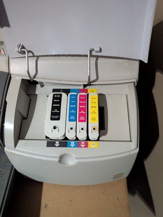 Vendo plotter HpDesignjet 100