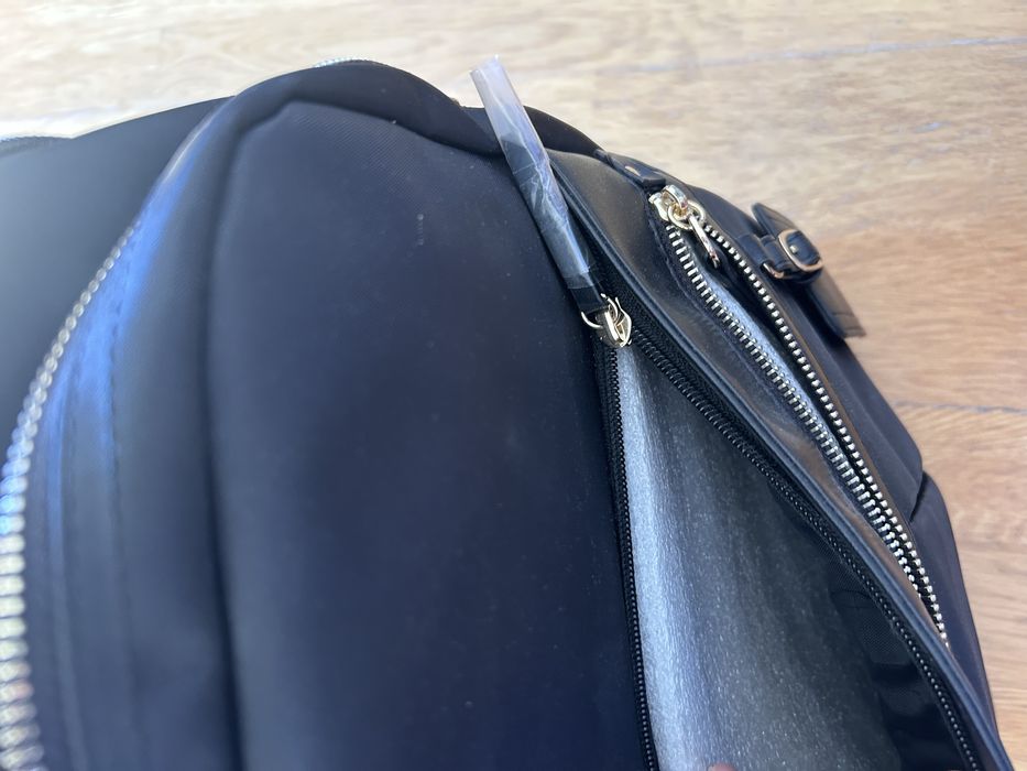 Mochila preta para computador da Parfois