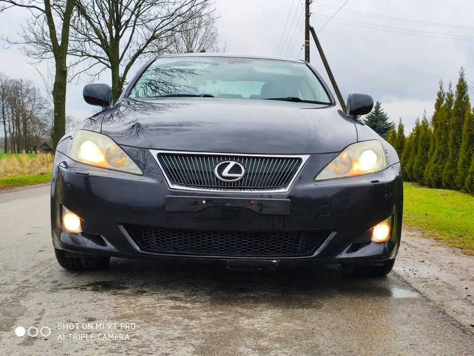 Lexus is 250 na części różne kolory