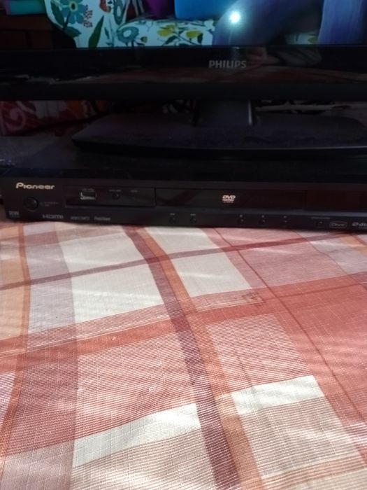 Продам DVD Pioneer DV-400V без пульта