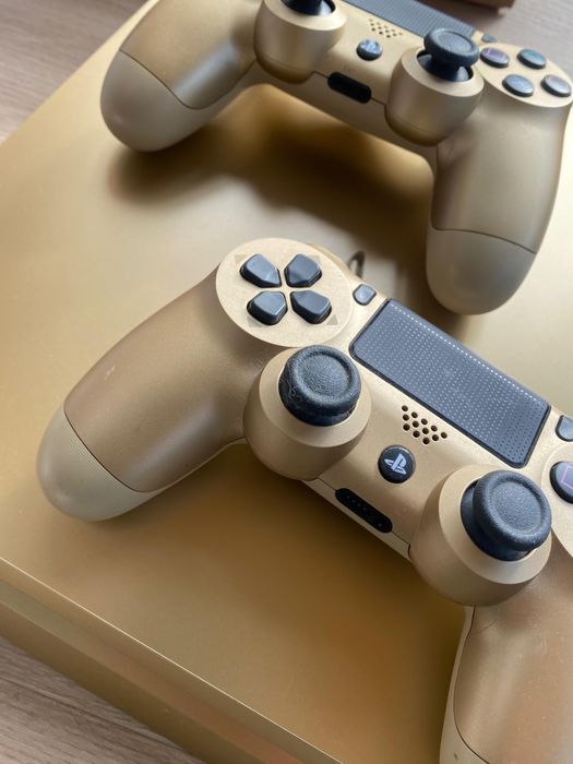 Playstation 4 Slim 500gb - Gold - 2 Comandos