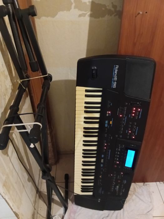 Продаеться натуральний боитанець синтезатор або обмін