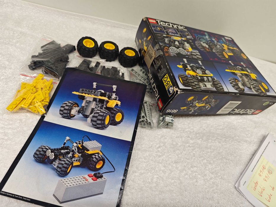 Lego Technic 8816 "Off-Road Rambler"; 1994; [80]