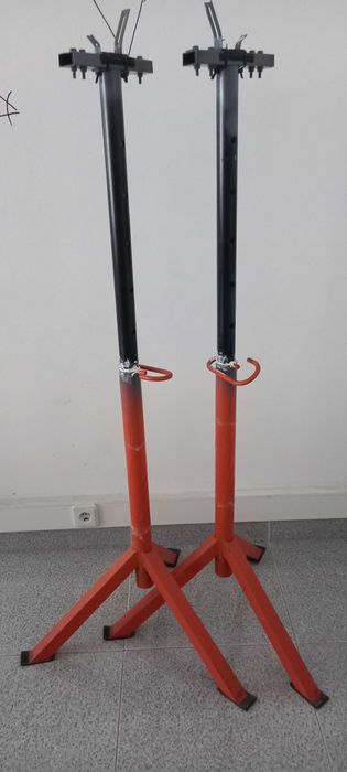 Cavaletes para barra de musculação
