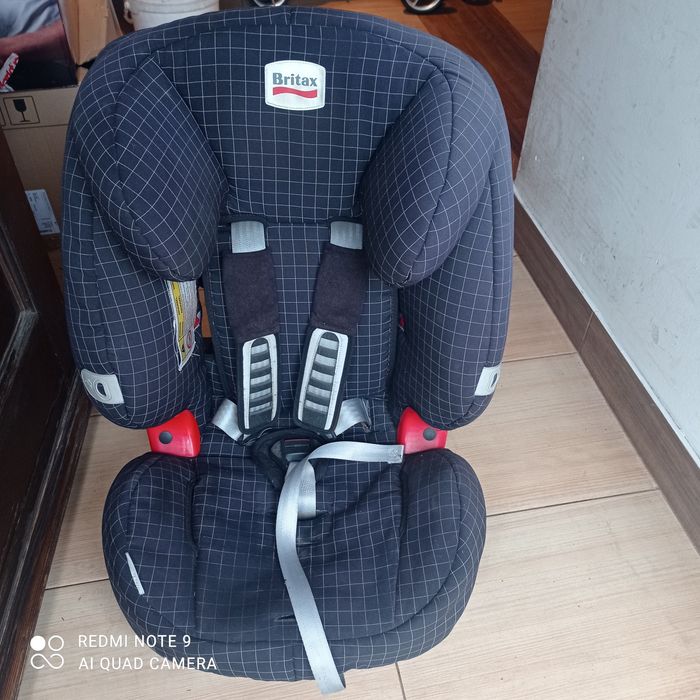 Fotelik Britax  montowany tyłem do kierunku jazdy