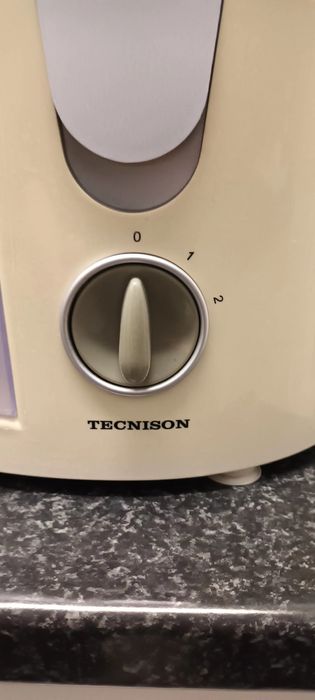 Centrifugadora/máquina fazer sumos Tecnison