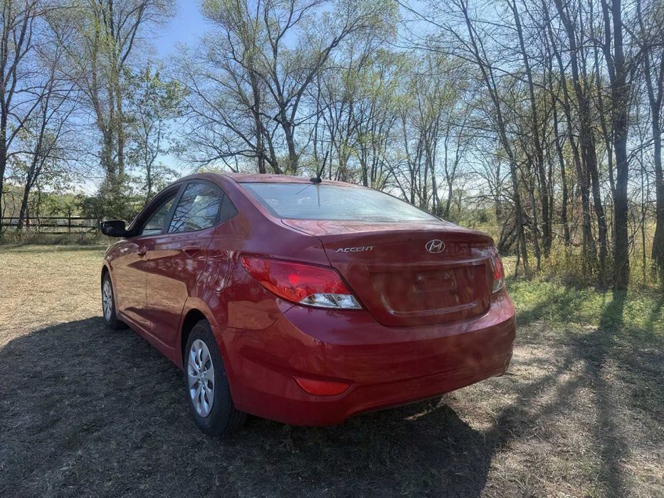 Hyundai Accent      2015