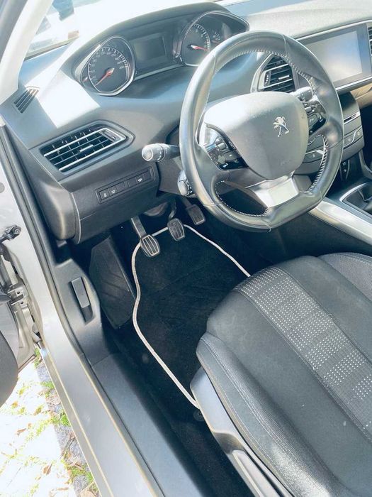 Peugeot 308 SW 1.2 PureTech Allure