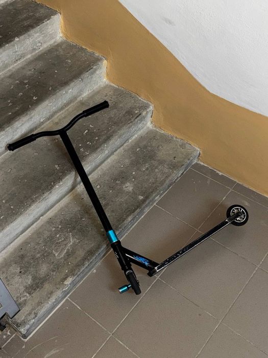 Трюковой самокат best scooter