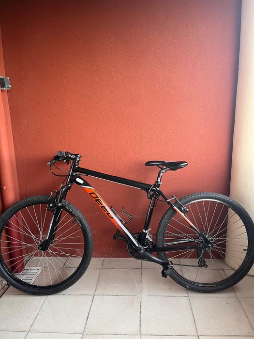 Bicicleta DEED ( usada como Nova )