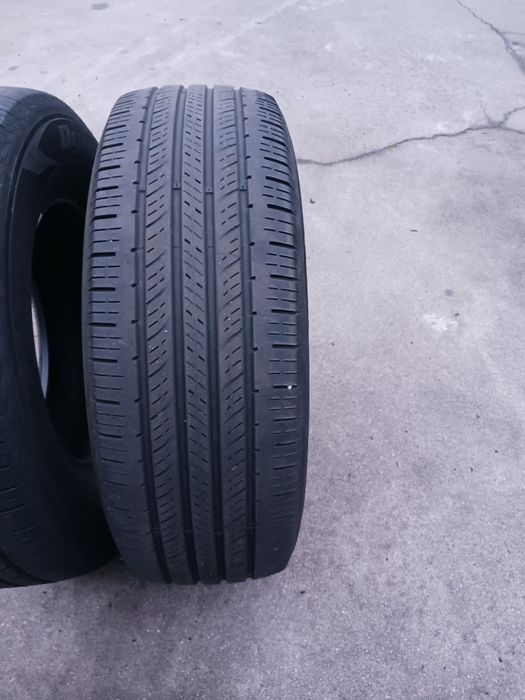 Vendo pneus semi-novos 245/70/16 Hankook