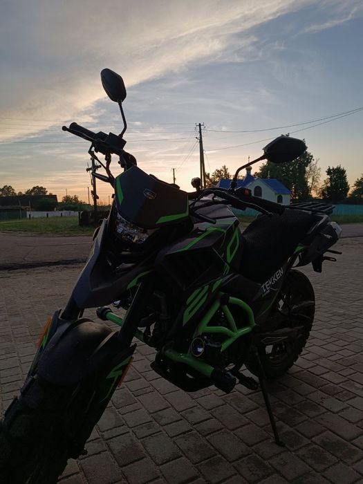 Продаєця Текен 250
